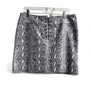 Wilsons Leather Maxima Snakeskin Genuine Leather Skirt Lace-Up Sz 12 NWOT